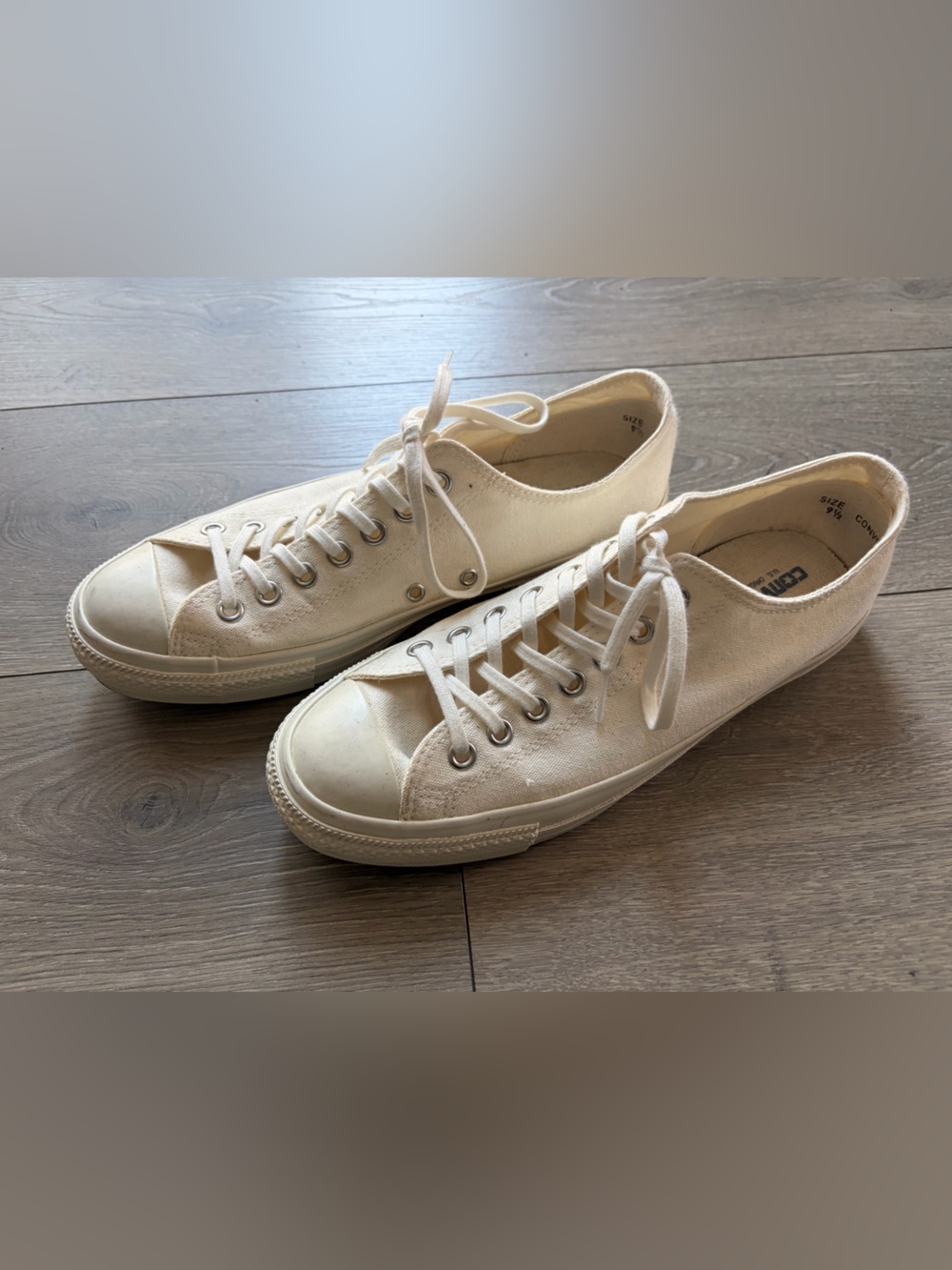 Rare Converse Low-Top Canvas Sneakers in Cream, US9.5